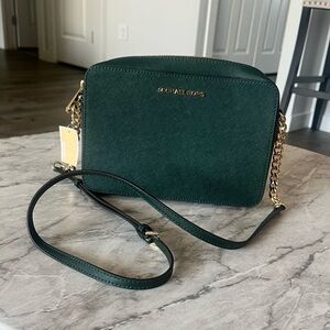 NWT Micheal Kors Jet Set Travel Large Crossbody Bag, Green